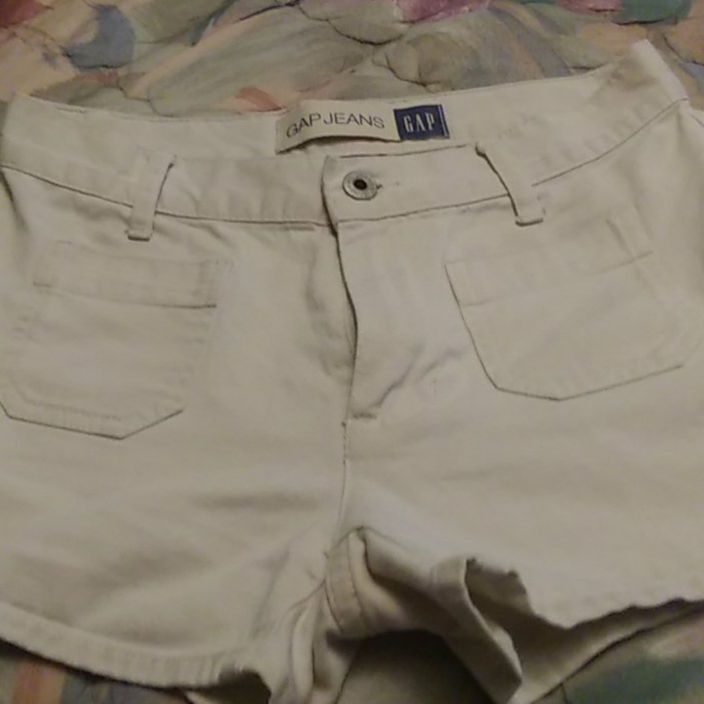 Gap Shorts